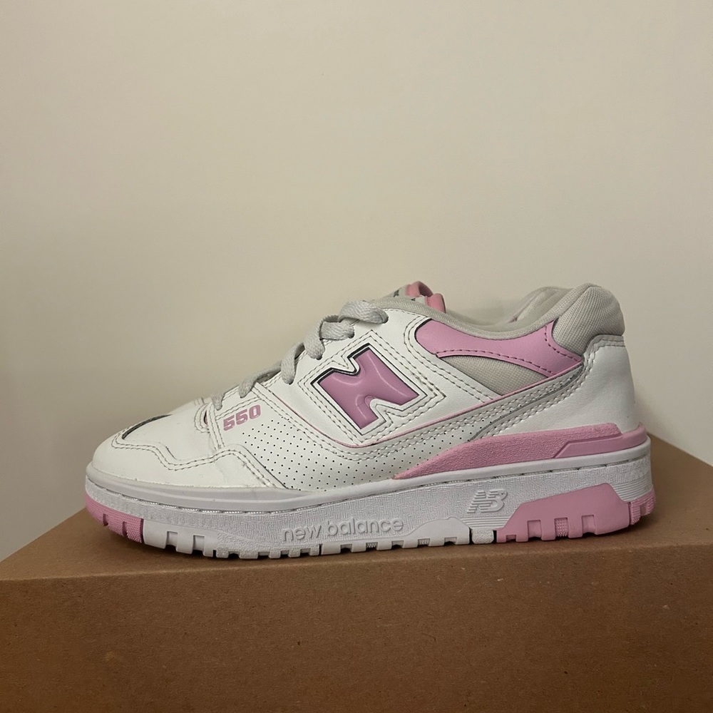 New balance 550 pink and white